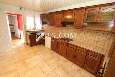 Maison - 101 m² - 7 pièces