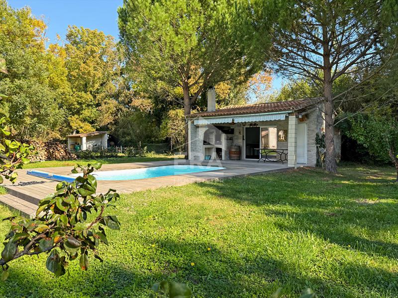 Maison - 180 m² - 6 pièces