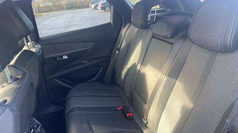 Peugeot 3008 1.6 Thp 225 Hybrid e-Eat8 Allure Pack