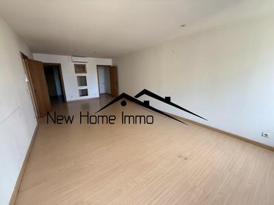 Appartement - 100 m² - 4 pièces