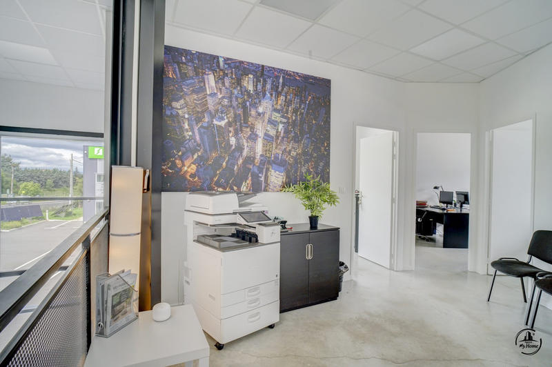 Local d'activités - 146 m²