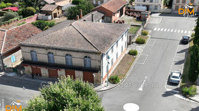 Maison - 400 m² - 10 pièces