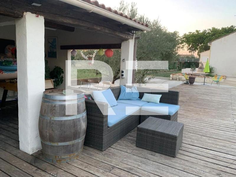 Propriété - 305 m² - 4 pièces