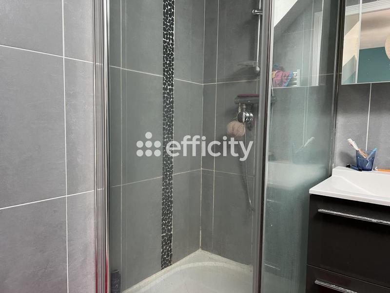 Maison - 140 m² - 7 pièces