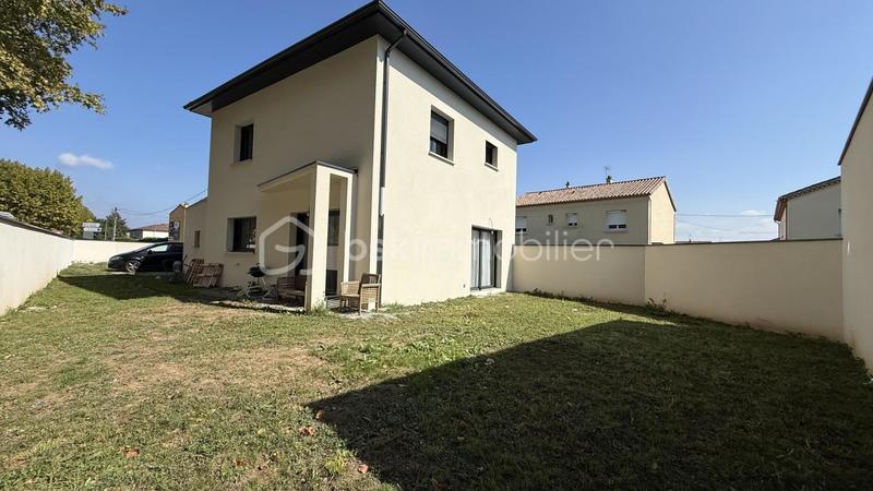 Maison - 97 m² - 4 pièces