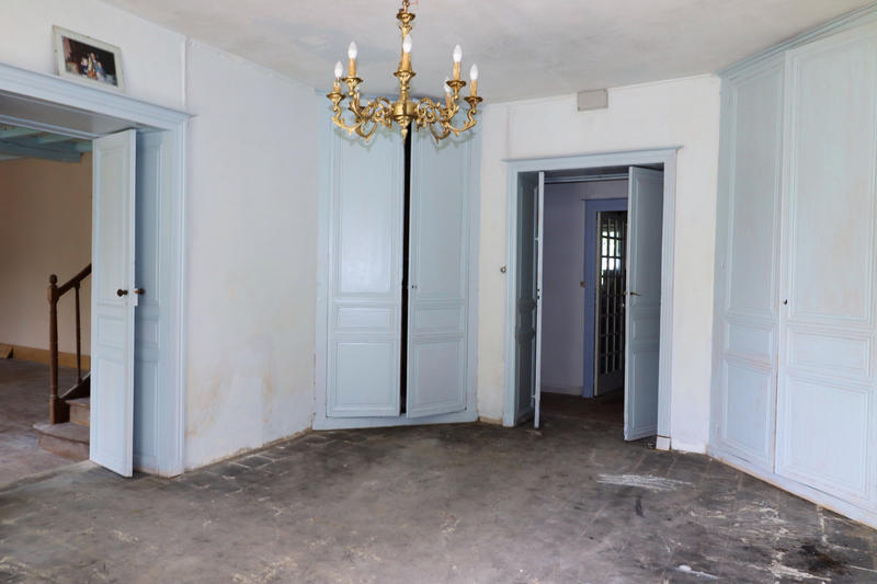 Maison - 300 m² - 12 pièces