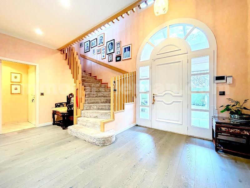 Maison - 297 m² - 7 pièces