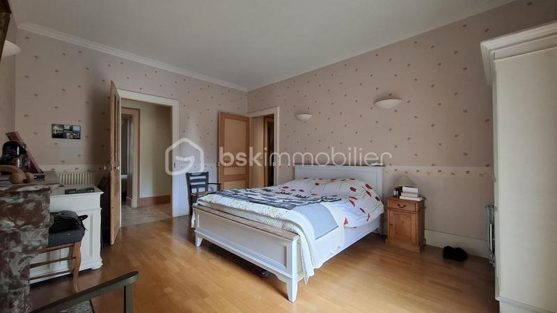 Appartement - 141 m² - 5 pièces