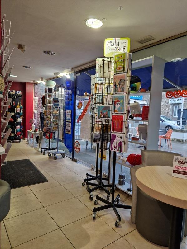 Fonds de commerce - Presse / Tabac - 100 m²