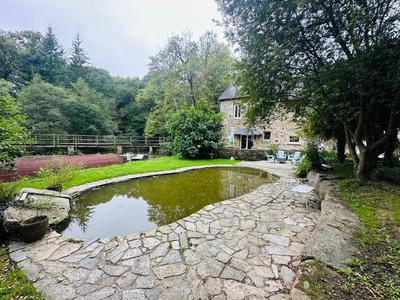 Maison - 310 m² - 8 pièces