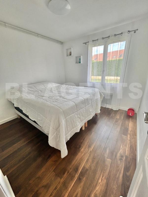 Maison - 104 m² - 5 pièces