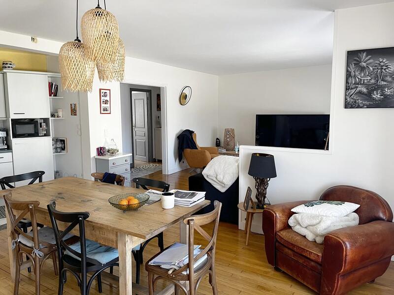 Appartement - 125 m² - 10 pièces