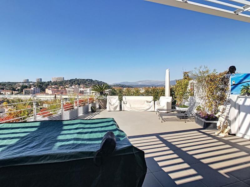 Appartement - 107 m² - 4 pièces