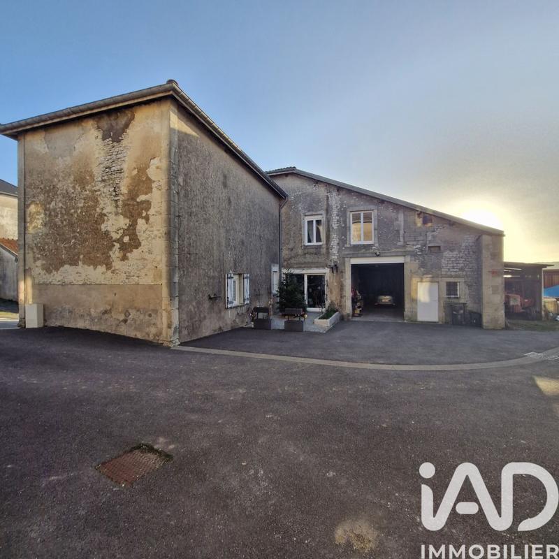 Maison - 234 m² - 8 pièces