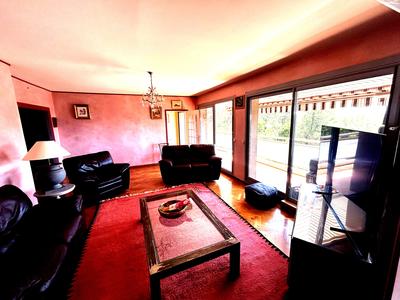 Appartement - 124 m² - 6 pièces