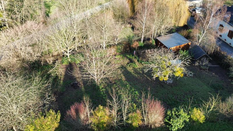 Terrain constructible - 997 m²