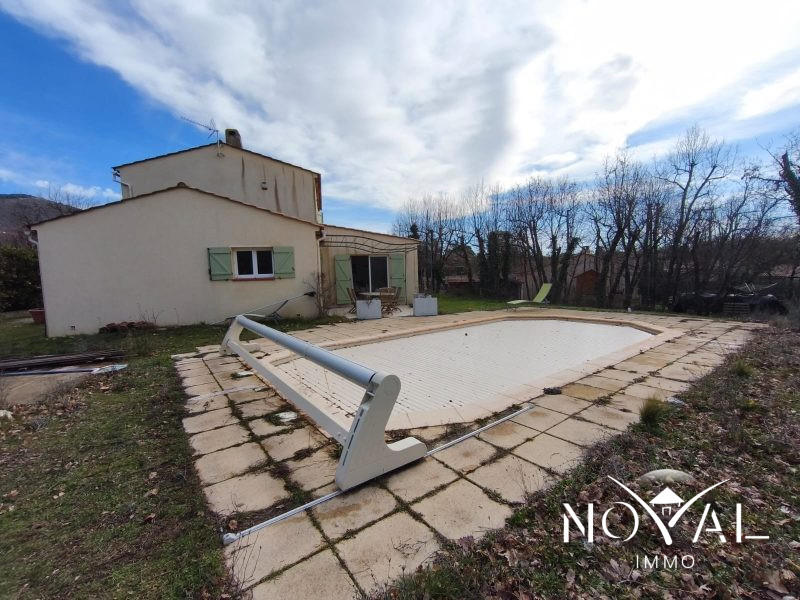 Maison - 150 m² - 5 pièces