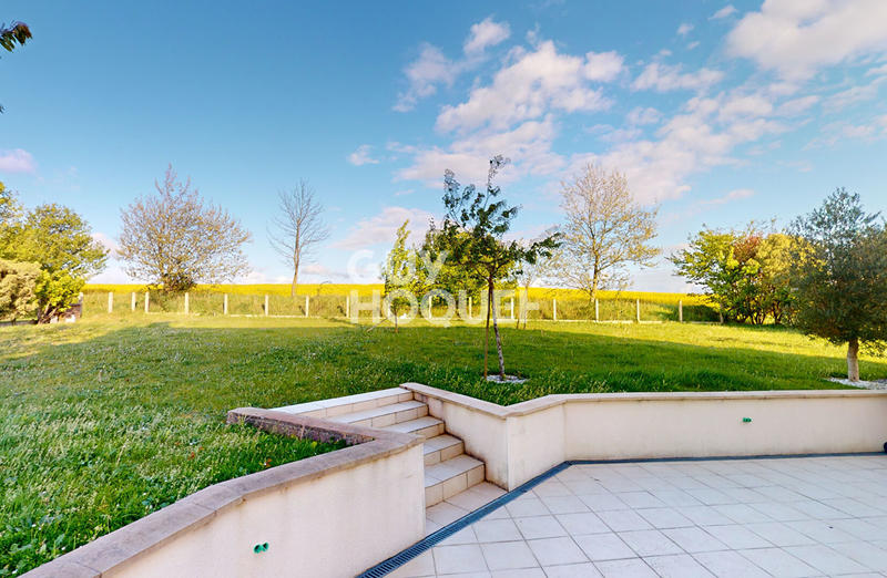 Maison - 180 m² - 6 pièces