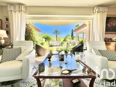 Maison - 180 m² - 5 pièces