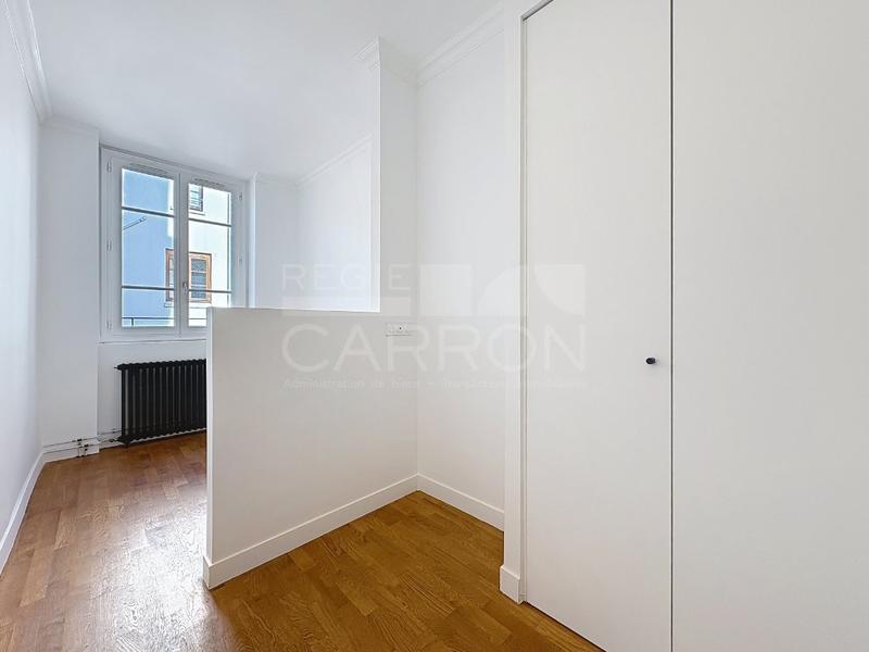 Appartement - 99 m² - 4 pièces