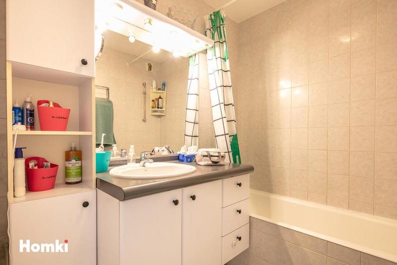 Appartement - 79 m² - 4 pièces