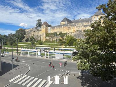 Appartement - 105 m² - 3 pièces