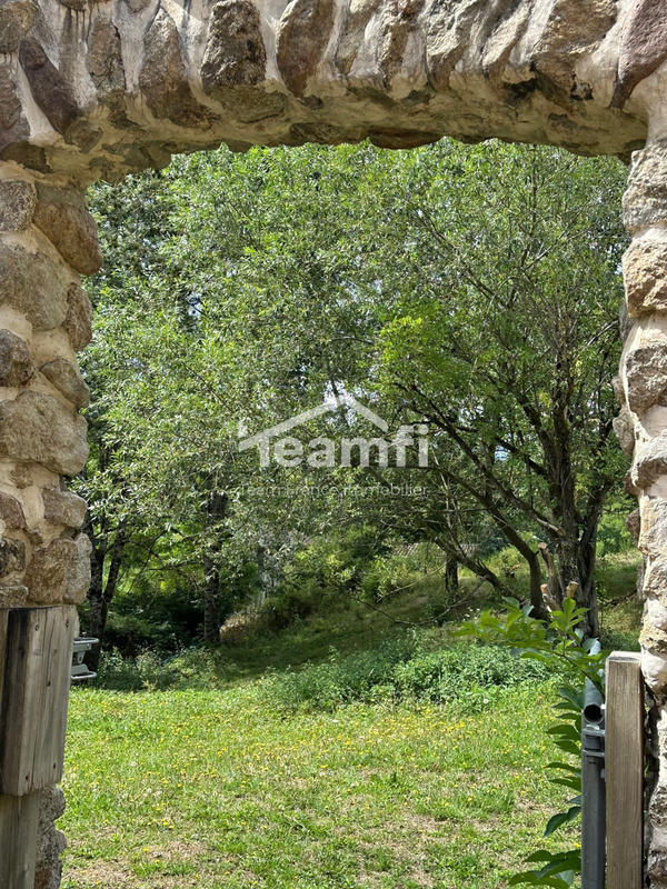 Maison - 259 m² - 10 pièces