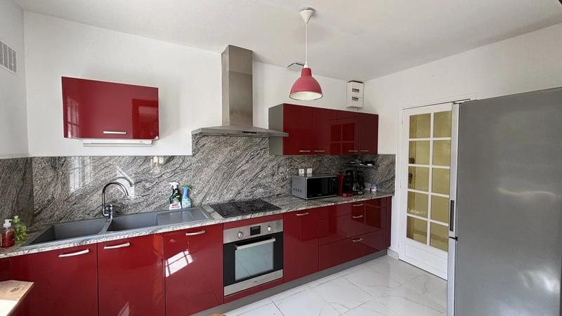 Maison - 83 m² - 4 pièces