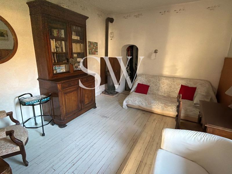 Maison - 200 m² - 9 pièces