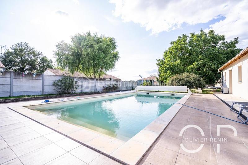 Propriété - 162 m² - 6 pièces