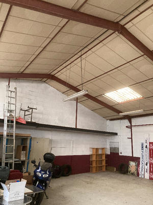 Local d'activité / Entrepôt - 400 m²