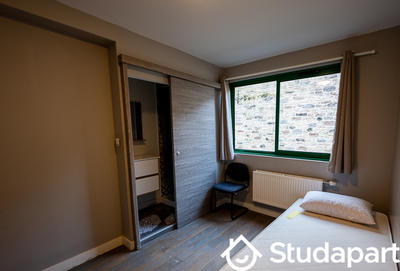 Chambre - 12 m² - 1 pièce