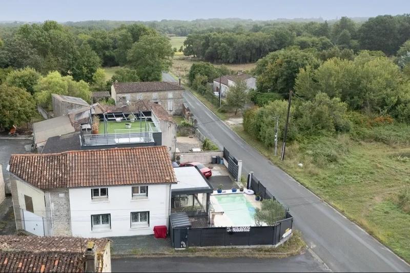 Maison - 187 m² - 9 pièces