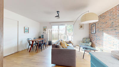 Maison - 86 m² - 5 pièces