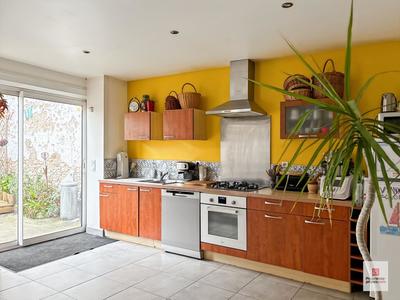 Maison - 142 m² - 6 pièces