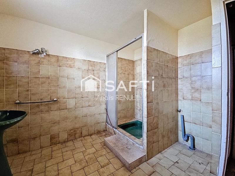 Maison - 342 m² - 14 pièces