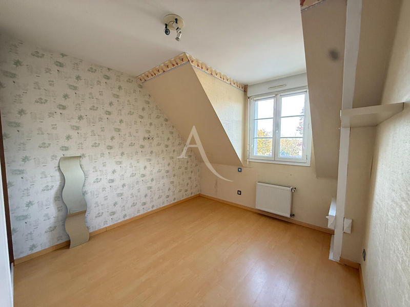 Maison - 232 m² - 8 pièces