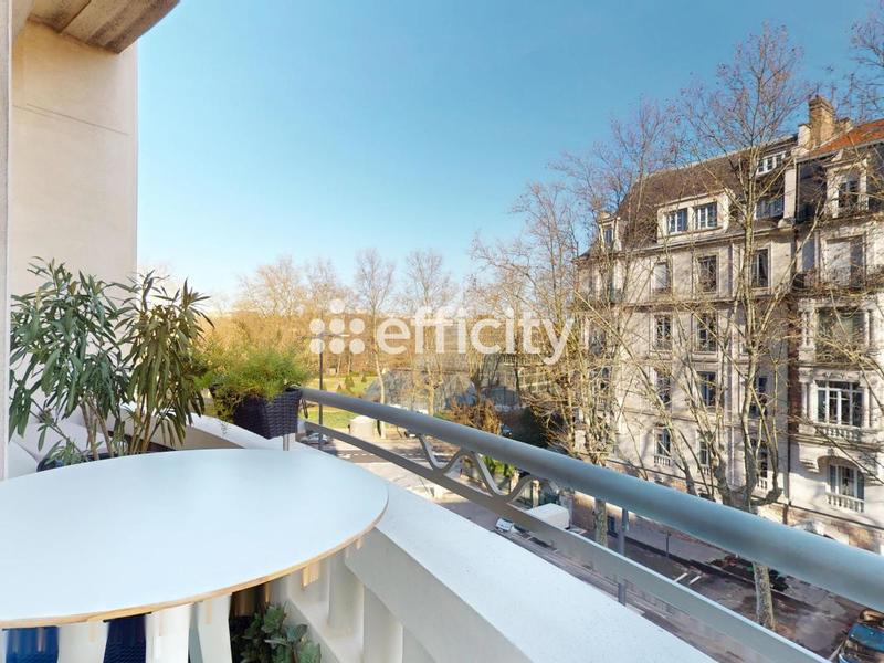 Appartement - 120 m² - 4 pièces