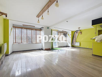 Maison - 140 m² - 3 pièces