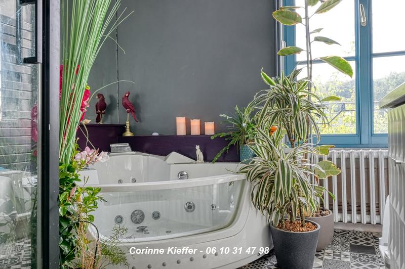 Maison - 284 m² - 10 pièces