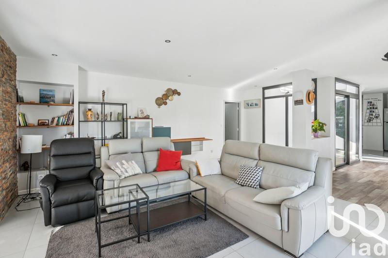 Maison - 282 m² - 5 pièces