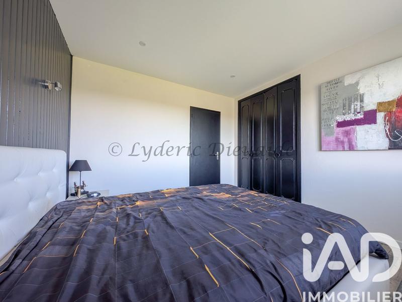 Maison - 177 m² - 5 pièces