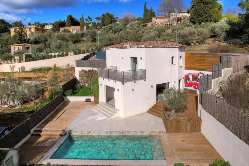 Maison - 135 m² - 5 pièces