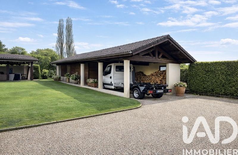 Maison - 180 m² - 9 pièces