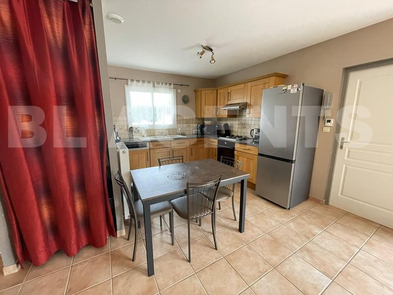 Maison - 96 m² - 4 pièces