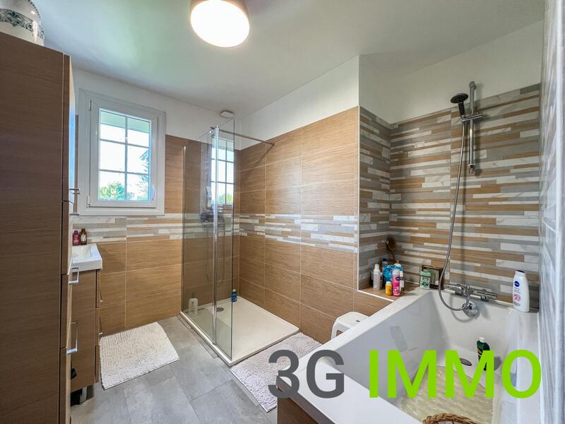 Maison - 133 m² - 6 pièces