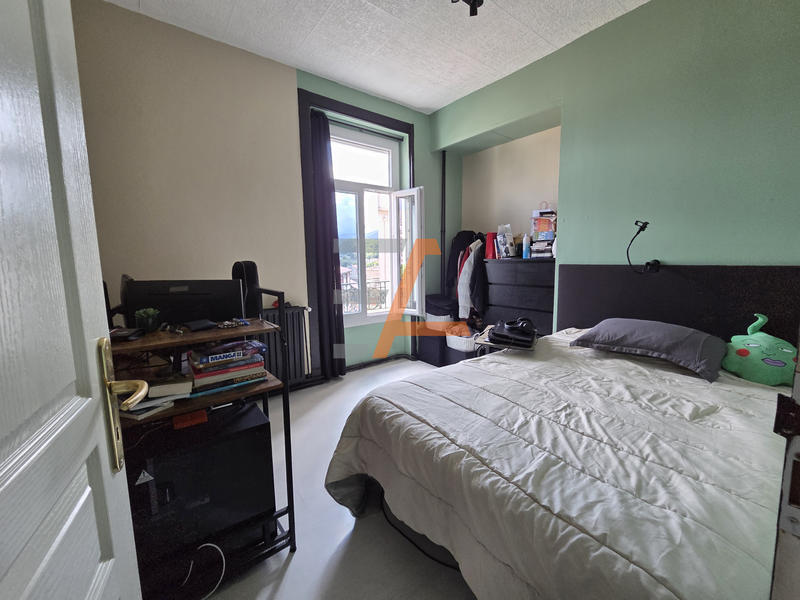 Appartement - 112 m² - 5 pièces