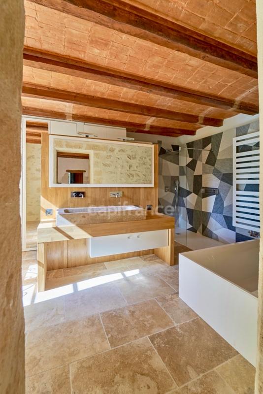 Maison - 290 m² - 8 pièces