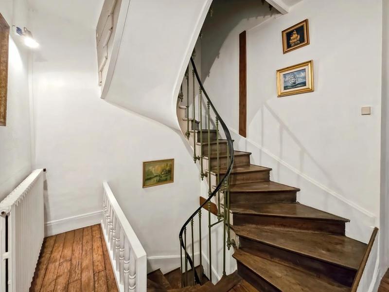 Maison - 172 m² - 8 pièces