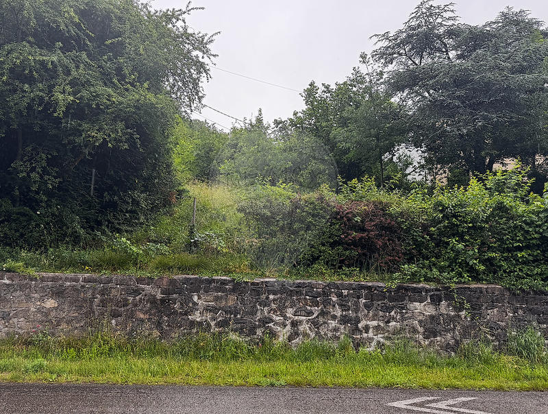 Terrain constructible - 2 073 m²